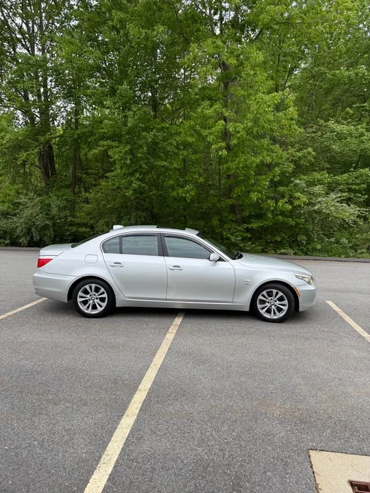 2009 BMW E60 5 Series Sedan - Image 4 of 16