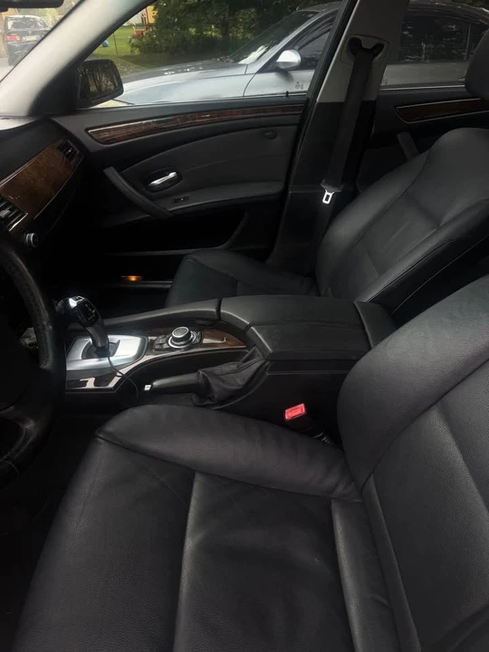 2009 BMW E60 5 Series Sedan - Image 5 of 10