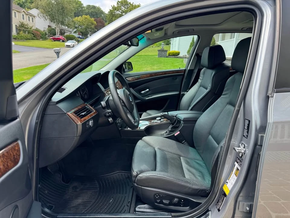2009 BMW E60 5 Series Sedan - Image 13 of 20