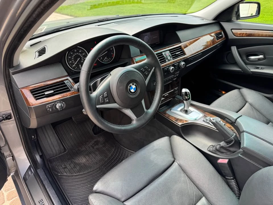 2009 BMW E60 5 Series Sedan - Image 12 of 20