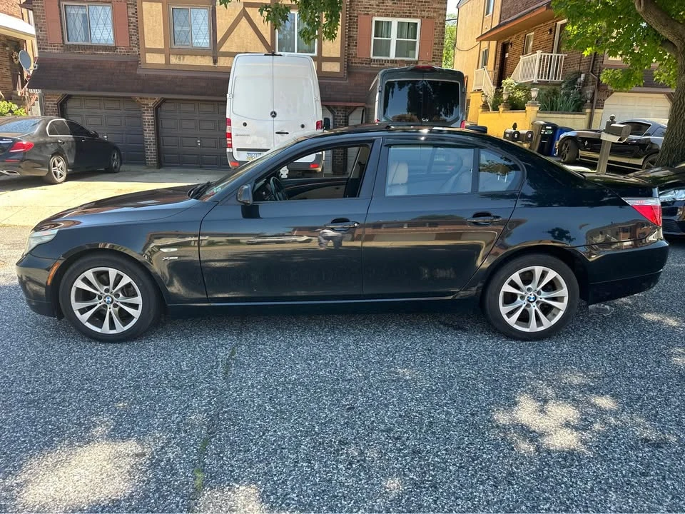2009 BMW E60 5 Series Sedan - Image 2 of 9