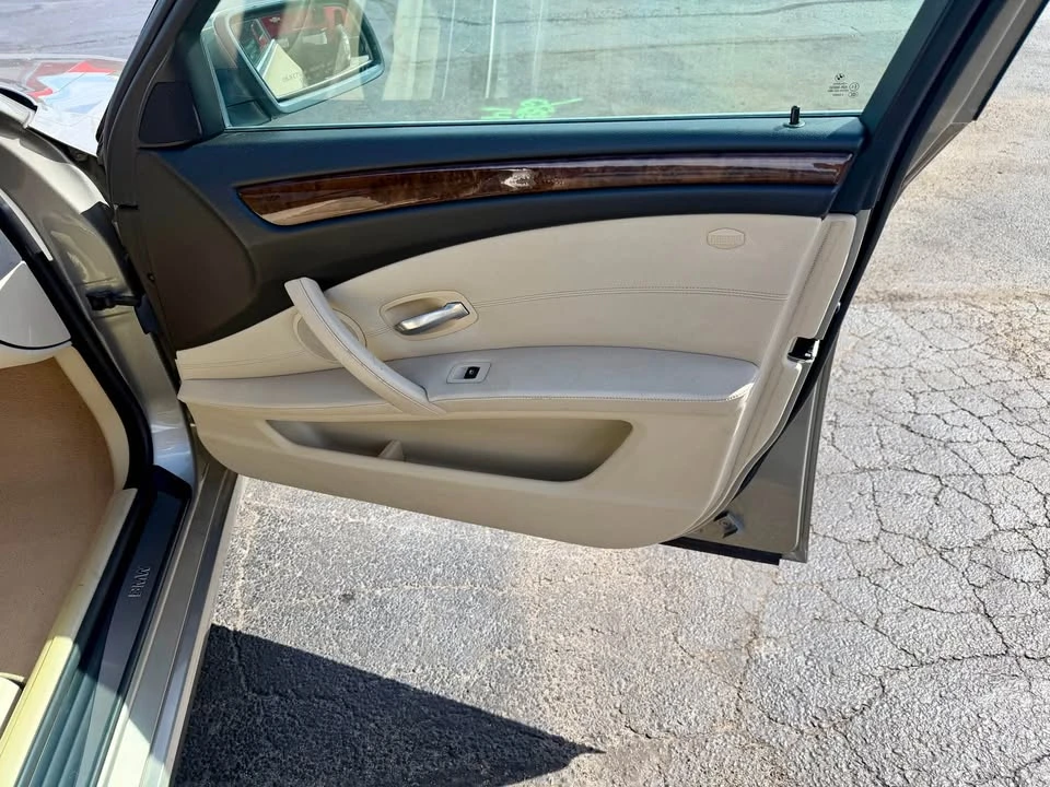 2009 BMW E60 5 Series Sedan - Image 8 of 12