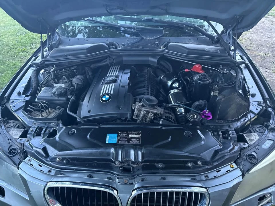 2009 BMW E60 5 Series Sedan - Image 2 of 16