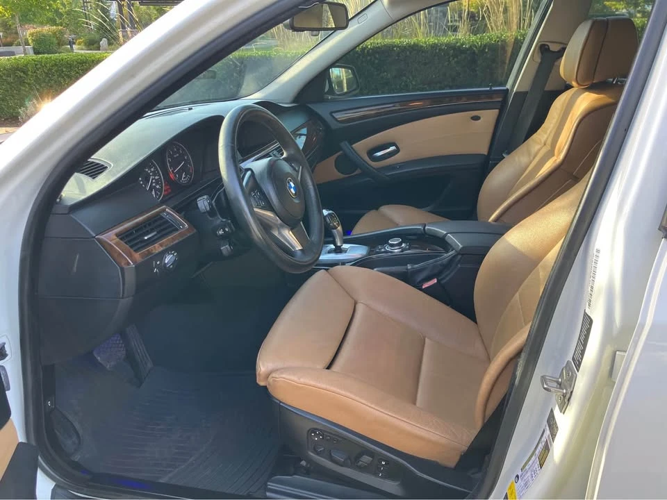 2009 BMW E60 5 Series Sedan - Image 4 of 6