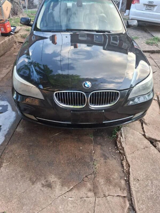 2009 BMW E60 5 Series Sedan - Image 2 of 6
