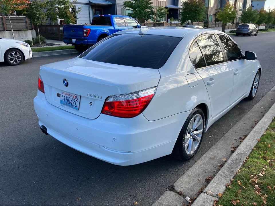 2009 BMW E60 5 Series Sedan - Image 2 of 6