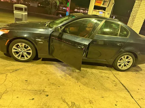 2009 BMW 5 Series 535xi Sedan 4D