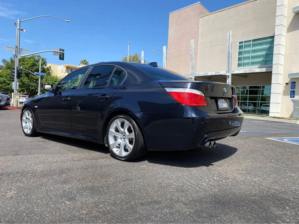 2009 BMW E60 545i & 550i Sedan - Image 8 of 16