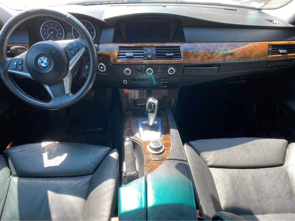 2009 BMW E60 545i & 550i Sedan - Image 5 of 16