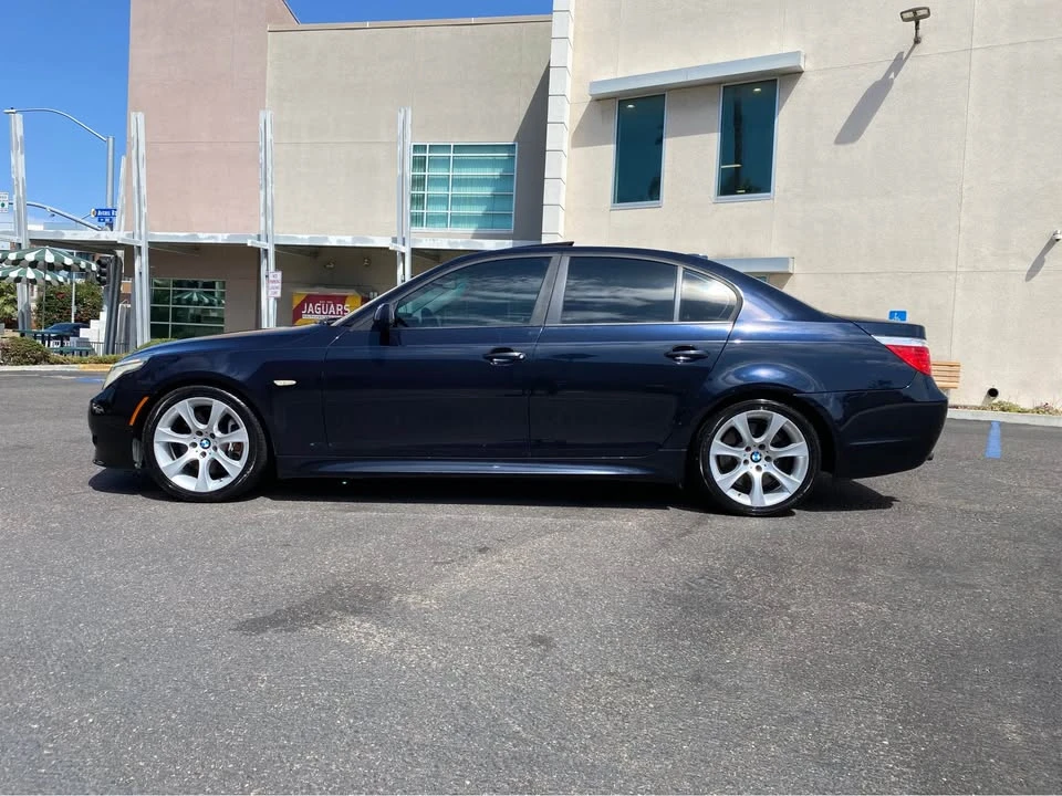 2009 BMW E60 545i & 550i Sedan - Image 9 of 16