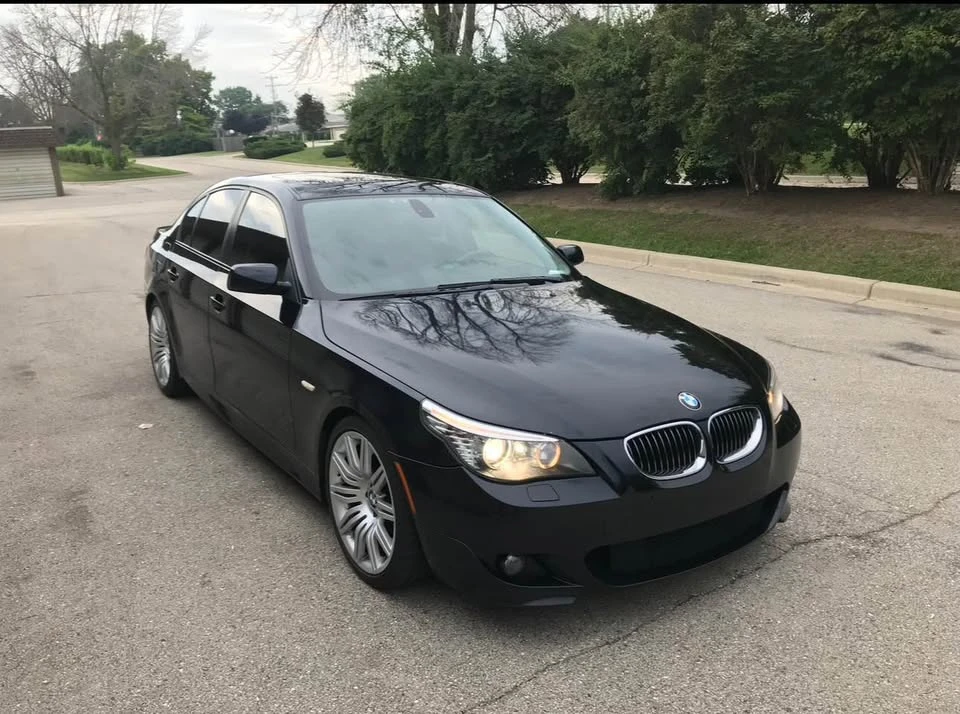 2009 BMW E60 545i & 550i Sedan - Image 4 of 20