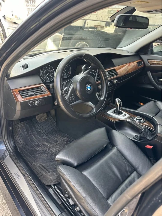 2009 BMW E60 545i & 550i Sedan - Image 13 of 20