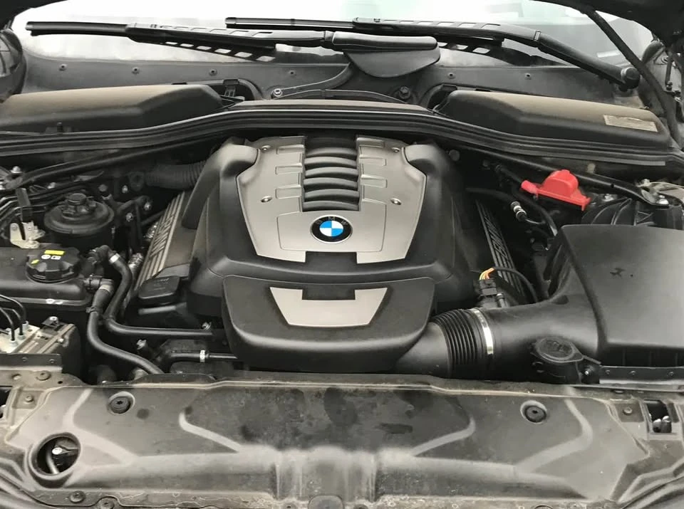 2009 BMW E60 545i & 550i Sedan - Image 8 of 20