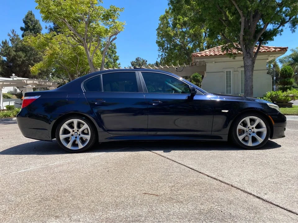 2009 BMW E60 545i & 550i Sedan - Image 16 of 20