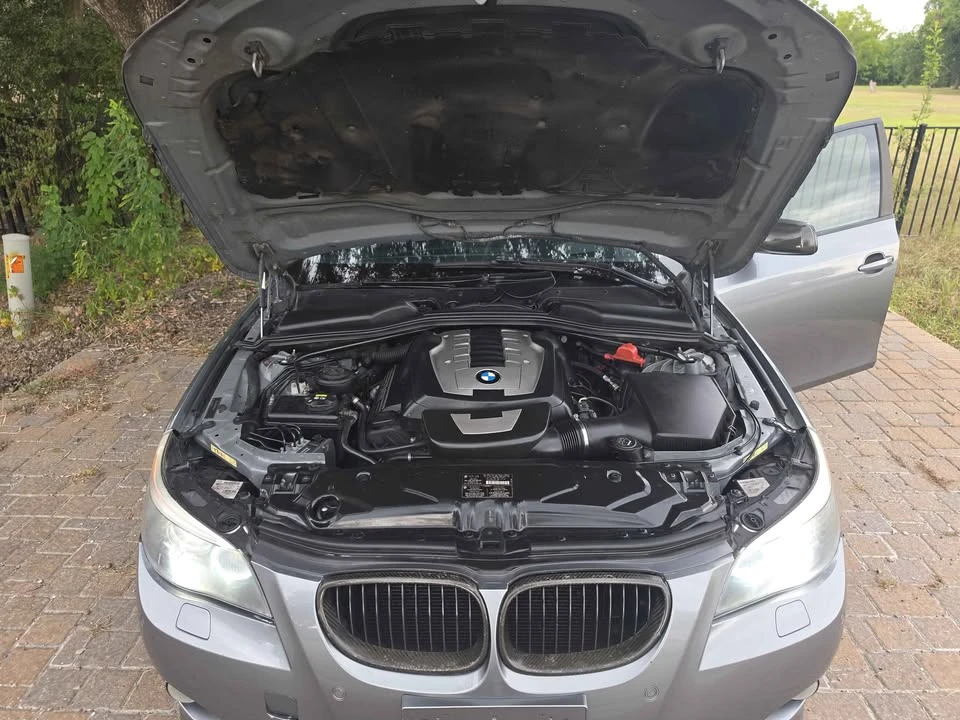 2009 BMW E60 545i & 550i Sedan - Image 11 of 12