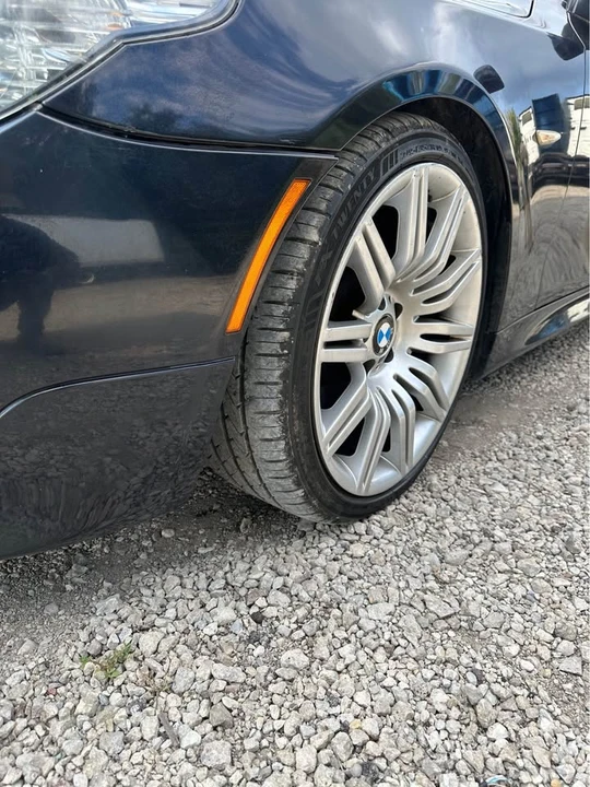 2009 BMW E60 545i & 550i Sedan - Image 9 of 20