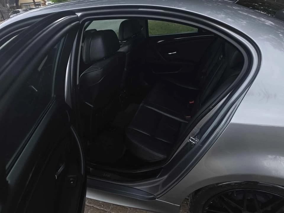 2009 BMW E60 545i & 550i Sedan - Image 4 of 12