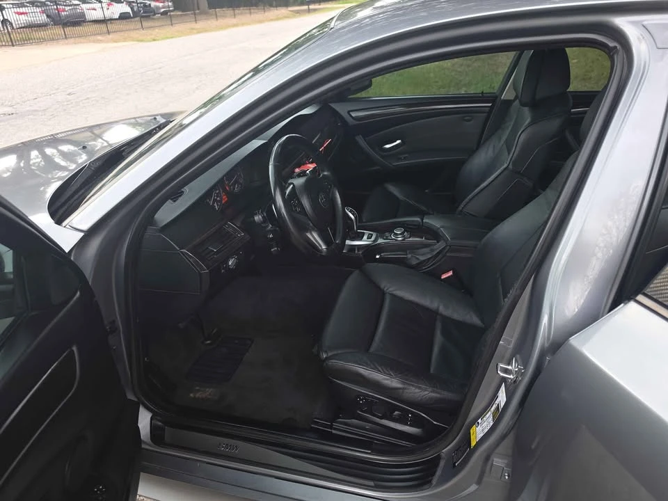 2009 BMW E60 545i & 550i Sedan - Image 6 of 12