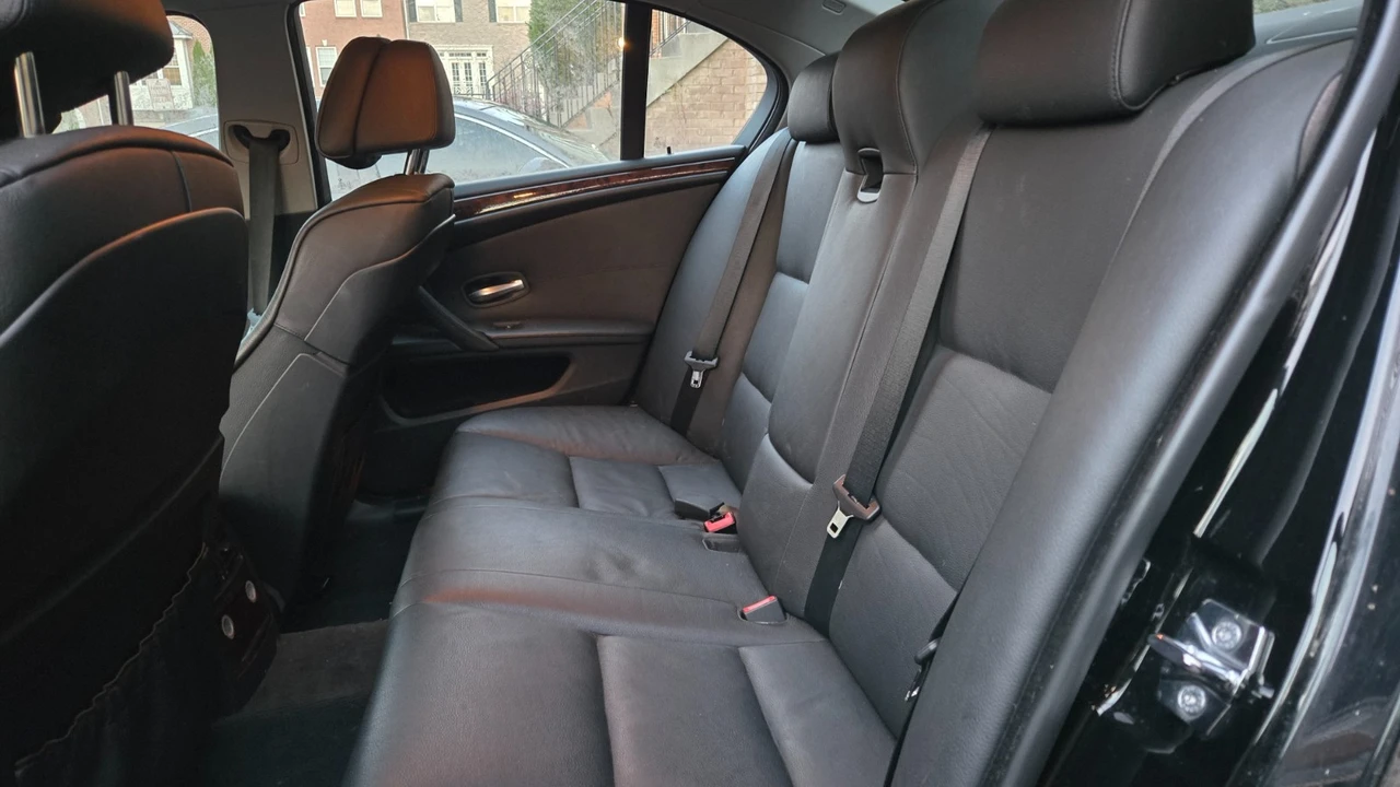 2009 BMW E60 5 Series Sedan - Image 13 of 16