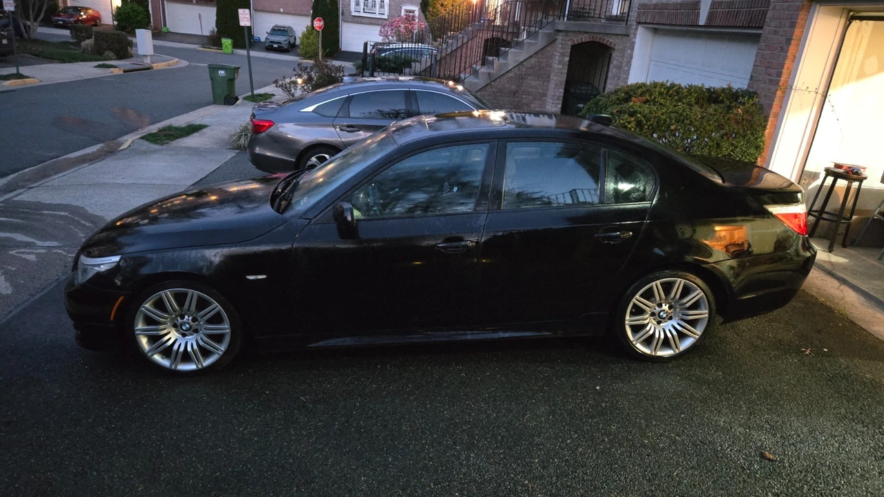 2009 BMW E60 5 Series Sedan - Image 5 of 16