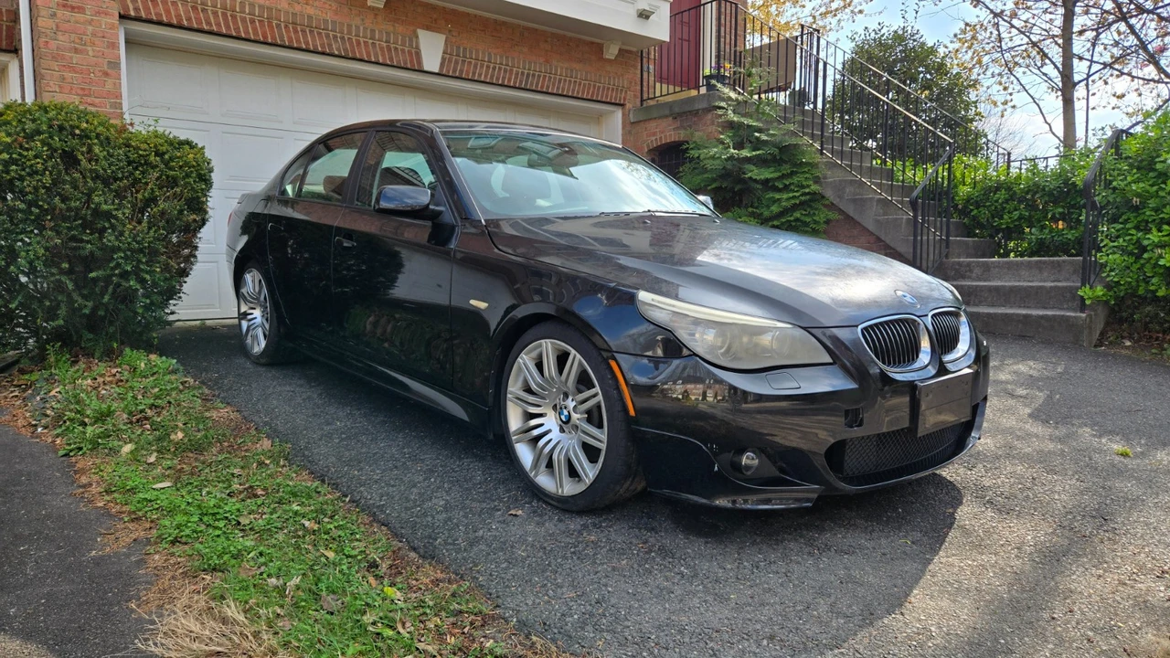 2009 BMW E60 5 Series Sedan - Image 7 of 16
