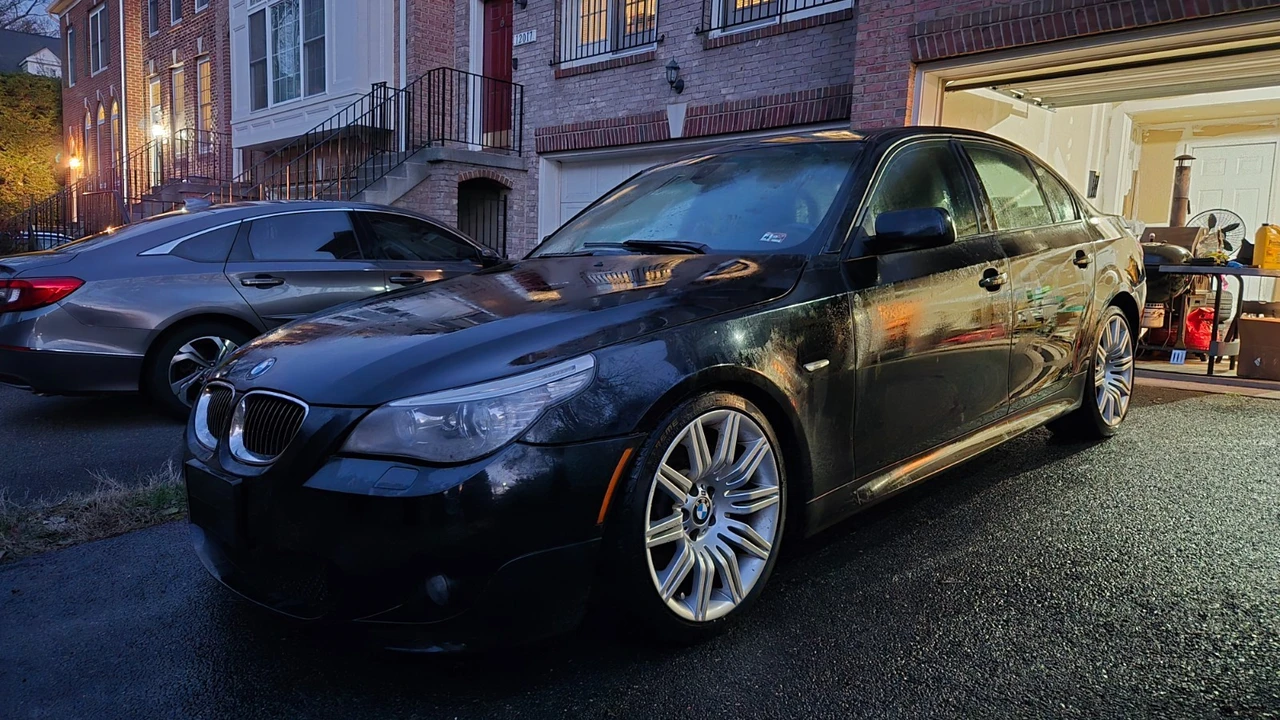 2009 BMW E60 5 Series Sedan - Image 3 of 16