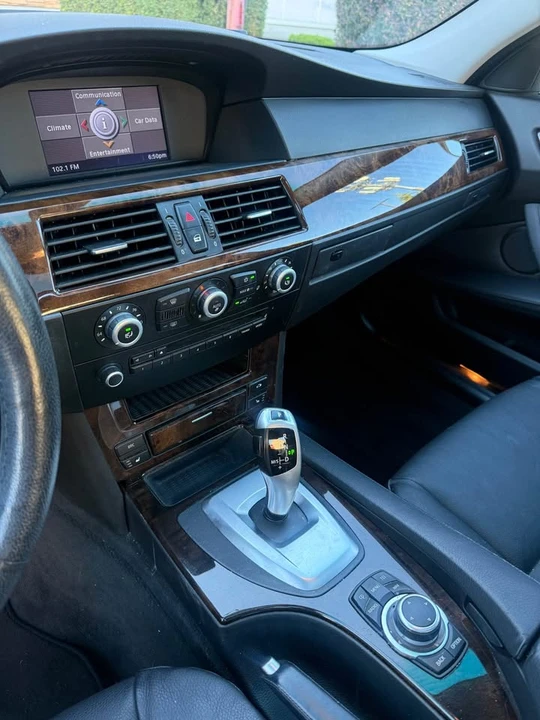 2009 BMW E60 5 Series Sedan - Image 11 of 15