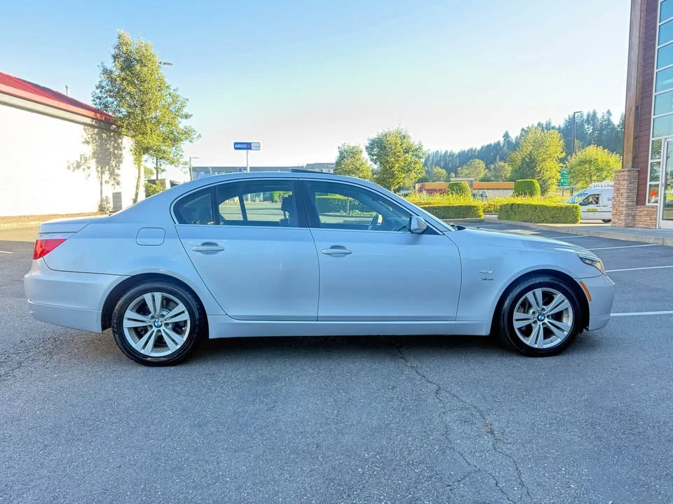 2009 BMW E60 5 Series Sedan - Image 2 of 15
