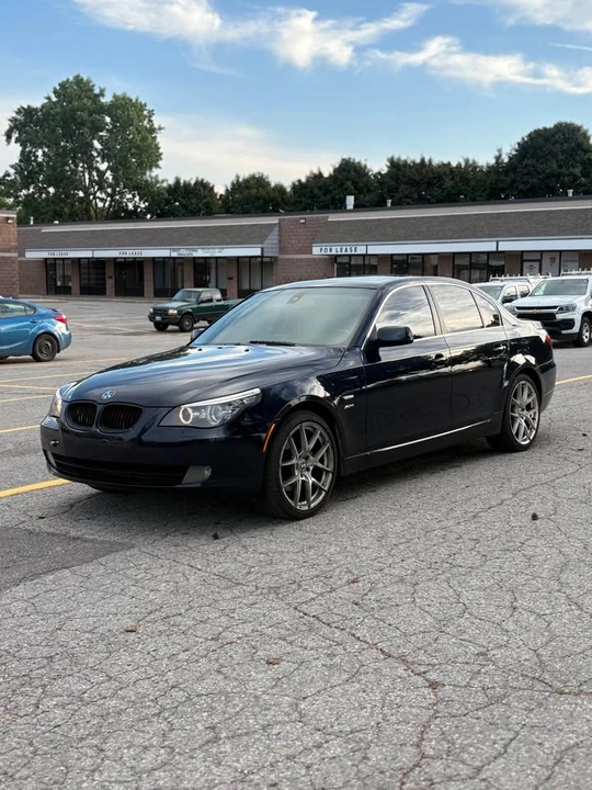 2009 BMW E60 5 Series Sedan - Image 2 of 10