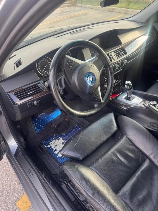 2009 BMW E60 5 Series Sedan - Image 7 of 11