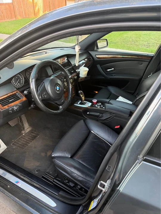 2009 BMW E60 5 Series Sedan - Image 2 of 5