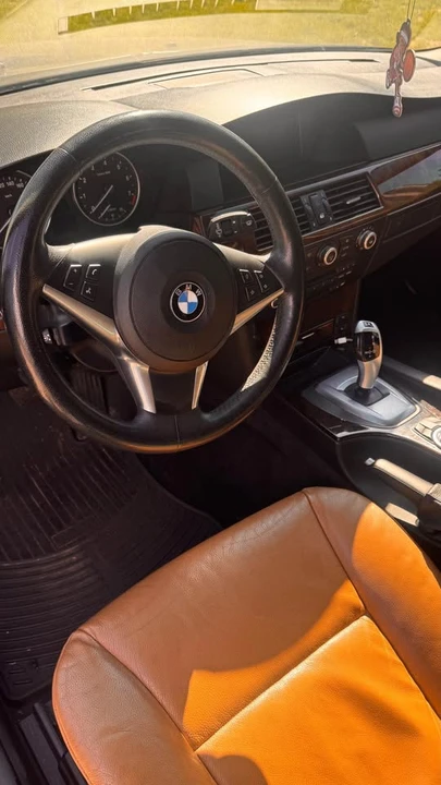 2009 BMW E60 5 Series Sedan - Image 5 of 8