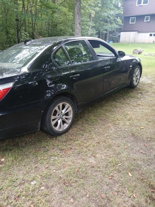 2009 BMW E60 5 Series Sedan - Image 3 of 4