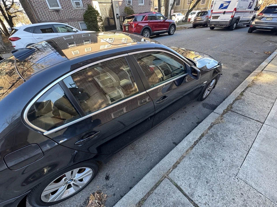 2009 BMW E60 5 Series Sedan - Image 2 of 8