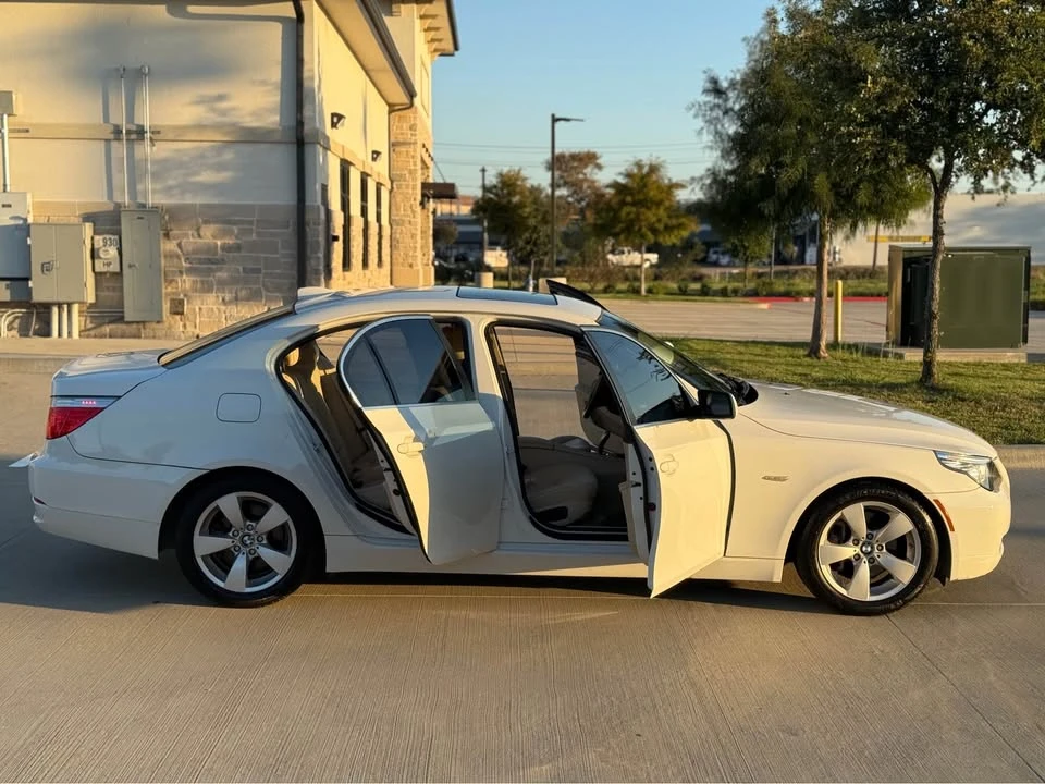 2009 BMW E60 5 Series Sedan - Image 4 of 16