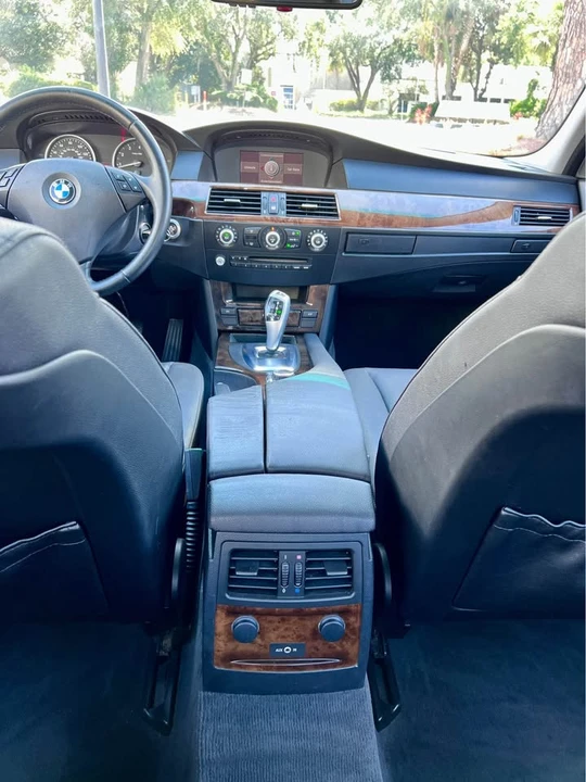 2009 BMW E60 5 Series Sedan - Image 14 of 19