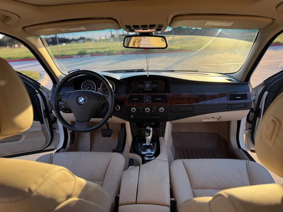 2009 BMW E60 5 Series Sedan - Image 9 of 16
