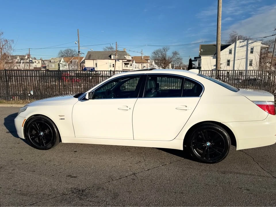 2009 BMW E60 5 Series Sedan - Image 9 of 15