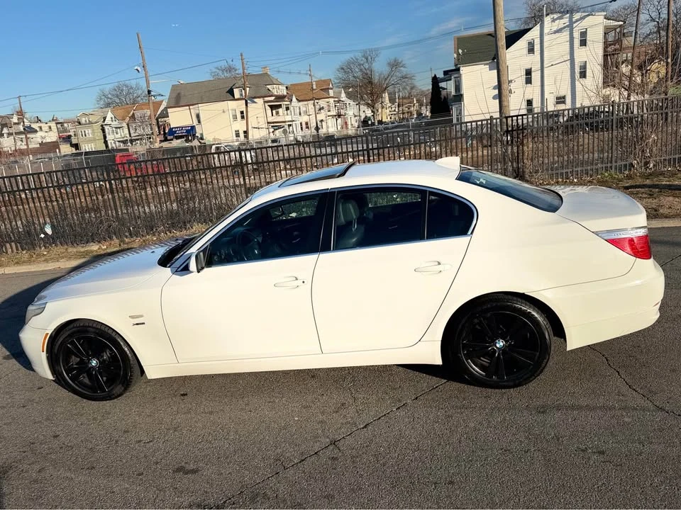2009 BMW E60 5 Series Sedan - Image 8 of 15