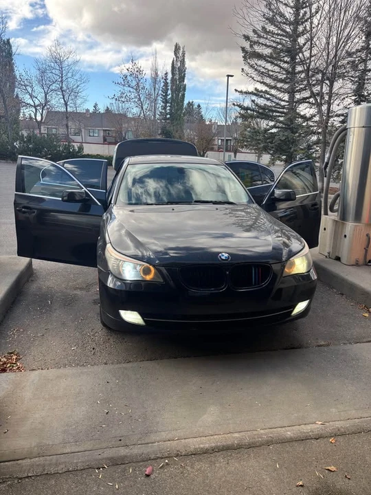 2009 BMW E60 5 Series Sedan - Image 2 of 10