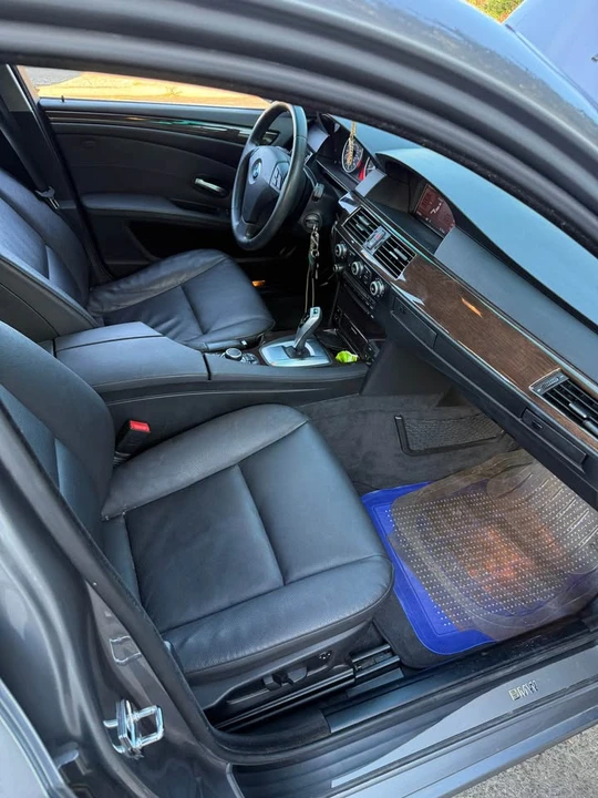 2009 BMW E60 5 Series Sedan - Image 7 of 9