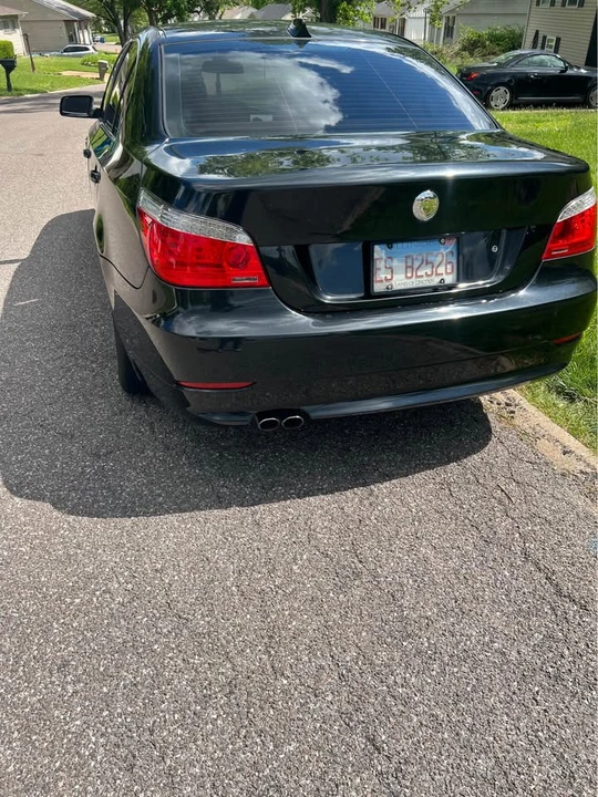 2009 BMW E60 5 Series Sedan - Image 3 of 3