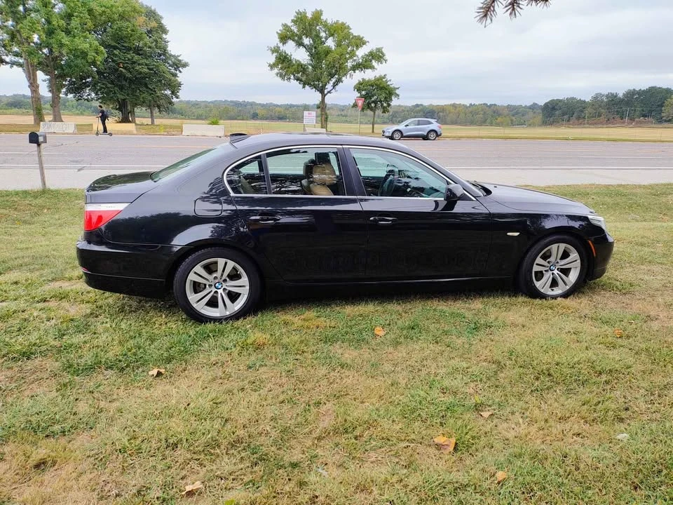 2009 BMW E60 5 Series Sedan - Image 2 of 8