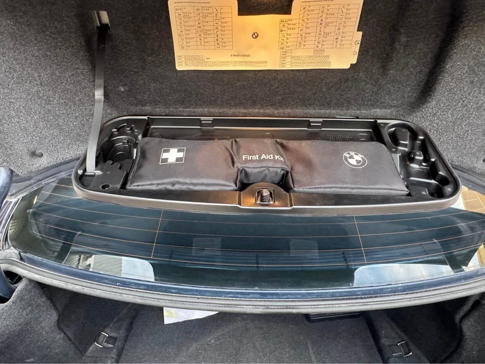 2009 BMW E60 5 Series Sedan - Image 11 of 16