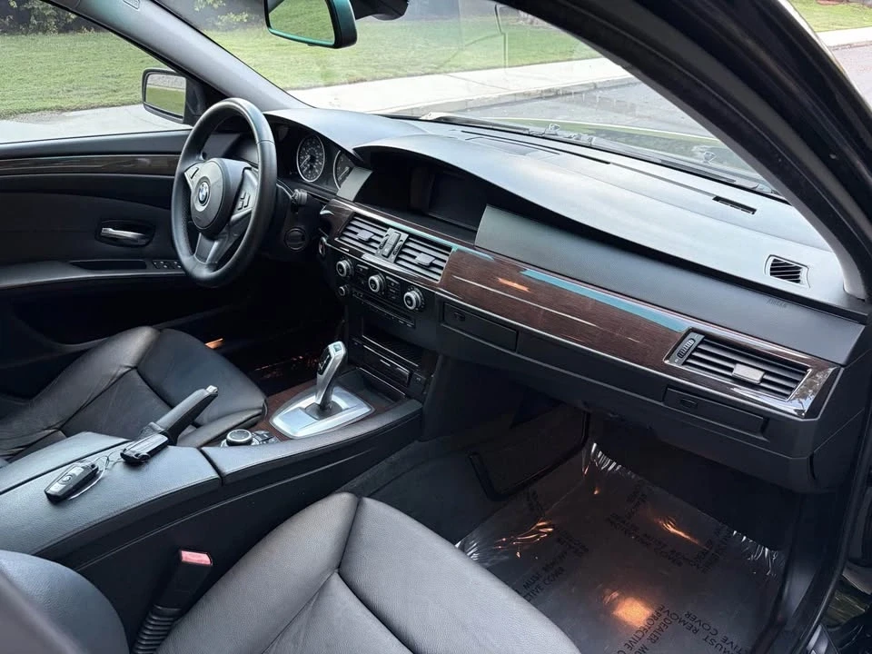 2009 BMW E60 5 Series Sedan - Image 10 of 12