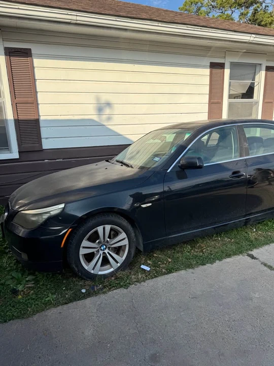 2009 BMW E60 5 Series Sedan - Image 2 of 8