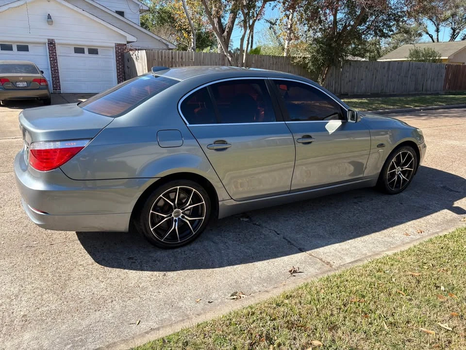 2009 BMW E60 5 Series Sedan - Image 3 of 6