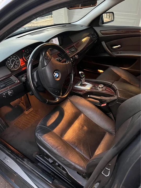 2009 BMW E60 5 Series Sedan - Image 7 of 14