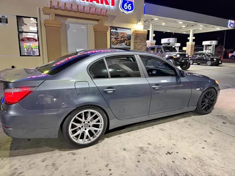 2009 BMW 5 Series 528i Sedan