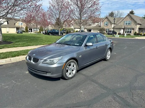 2009 BMW 5 Series 528i Sedan